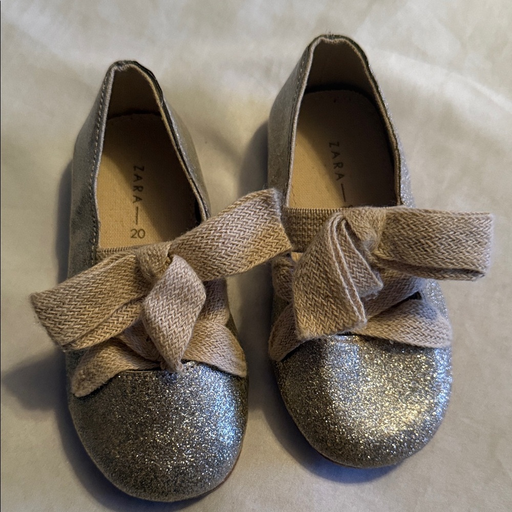 Zara Kids Glittery Silver Dress Shoes - Picture 1 of 5